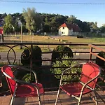 Letniskowe U Marty Alojamento de Turismo Selvagem Łeba