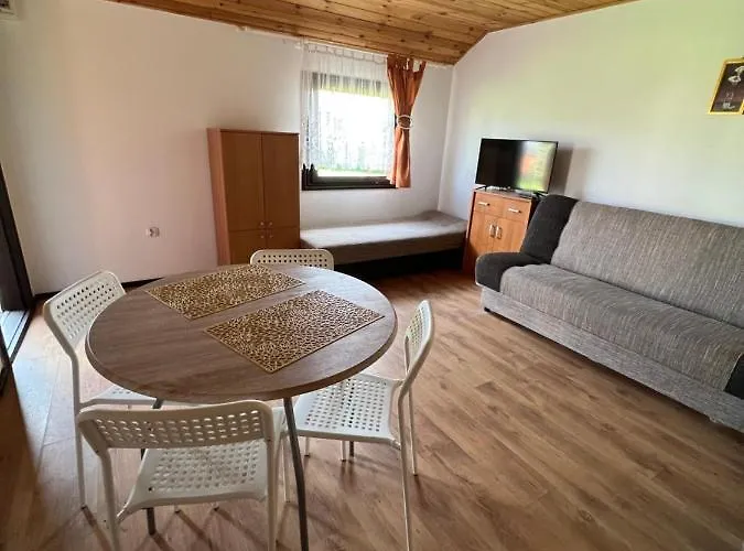 ロッジ Letniskowe U Marty ウェバ